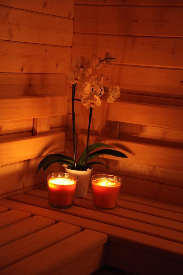 Le Miroir Des Etoiles Bed & Breakfast Pomport ภายนอก รูปภาพ